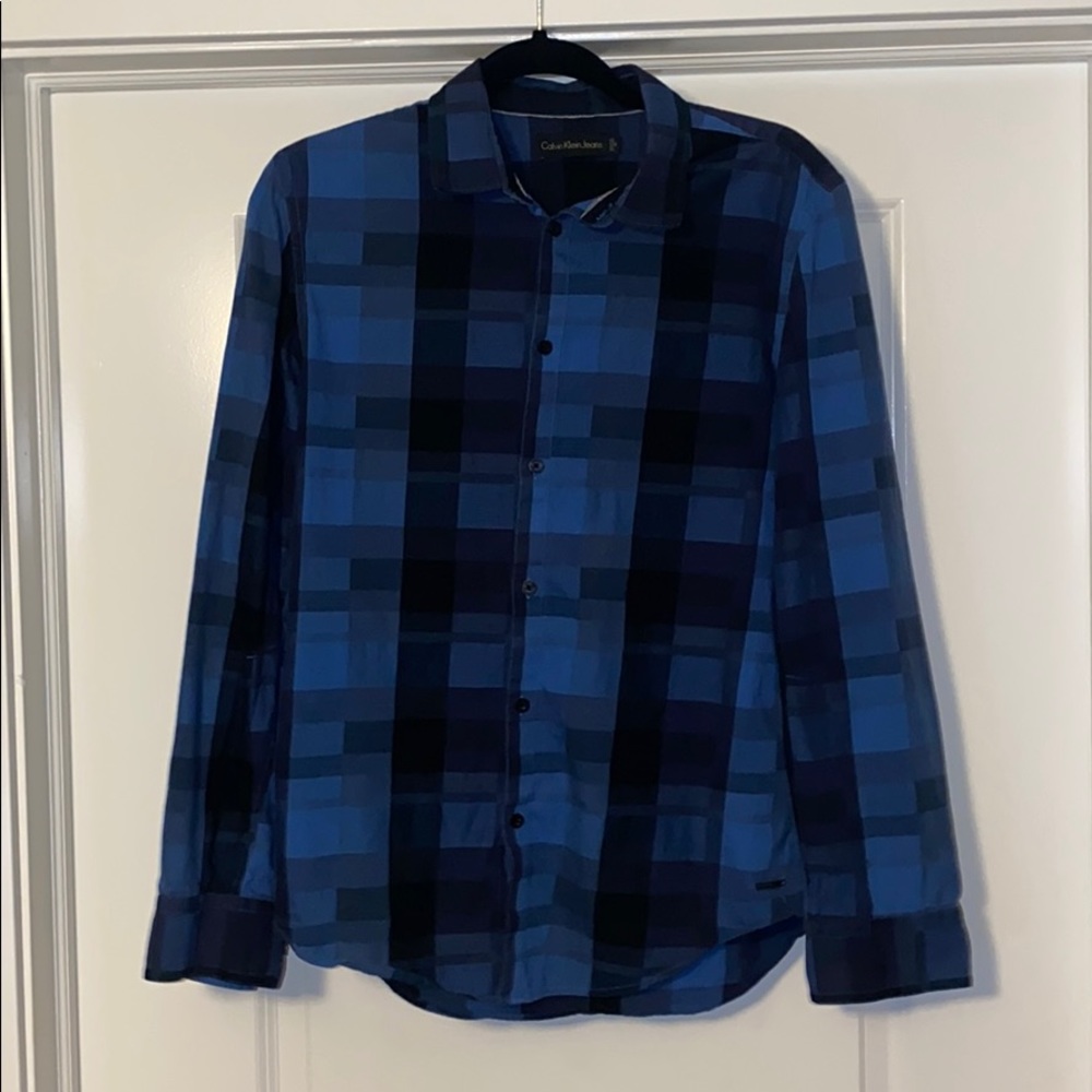Stylish and very soft Calvin Klein button down